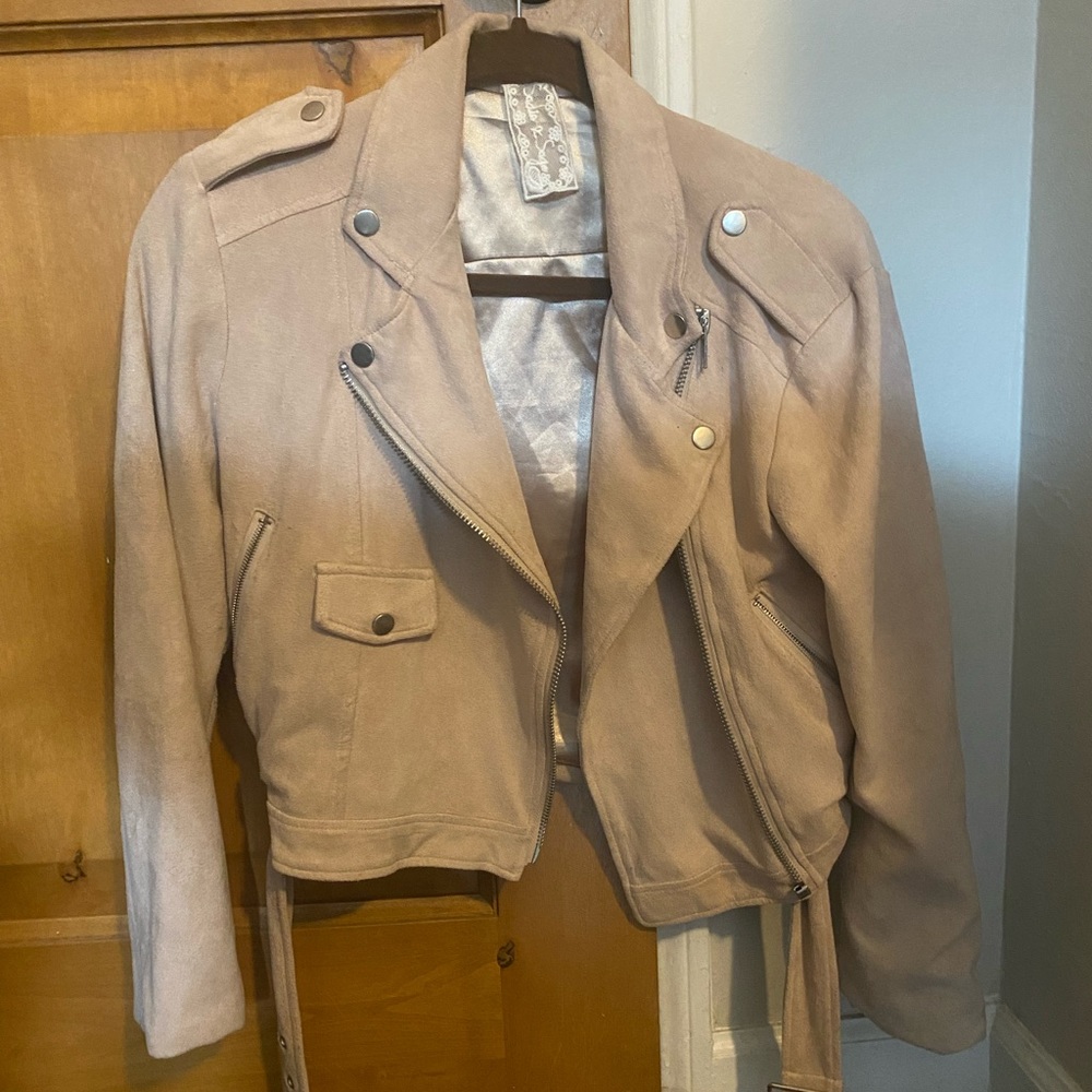 Sadie and Sage light pink faux jacket small